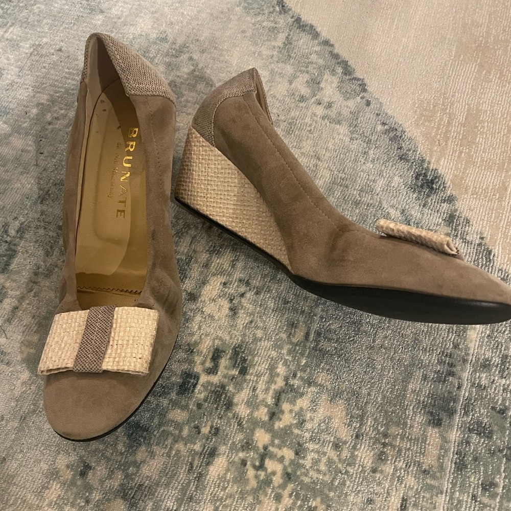 Lady-Like Suede Wedges